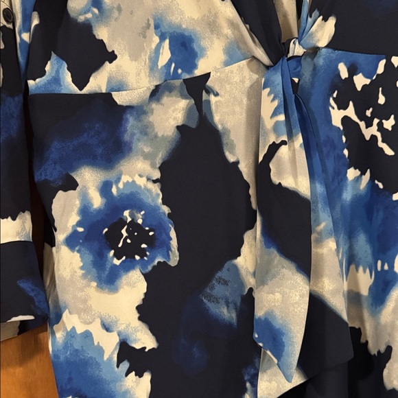 Vera Wang Navy and White Floral Long Sleeve Dress - Picture 3 of 10